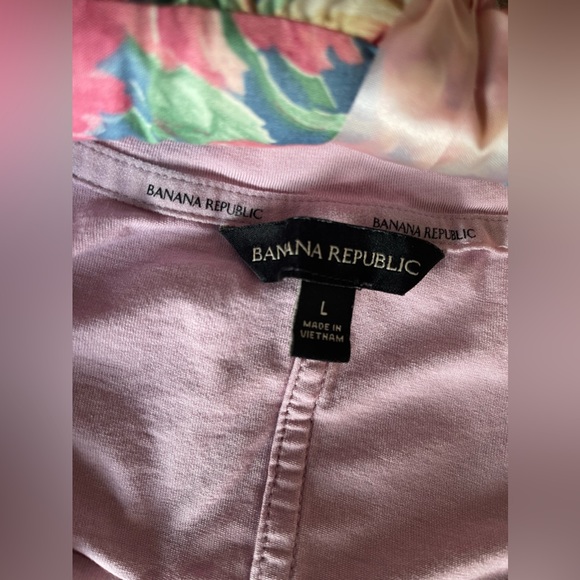 Banana Republic Shirt - Picture 2 of 2
